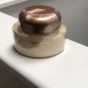 NEW Marilyn Miglin pheromone body crème